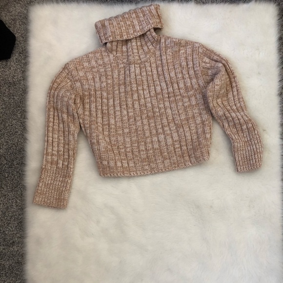 Cropped beige sweater - Picture 1 of 1